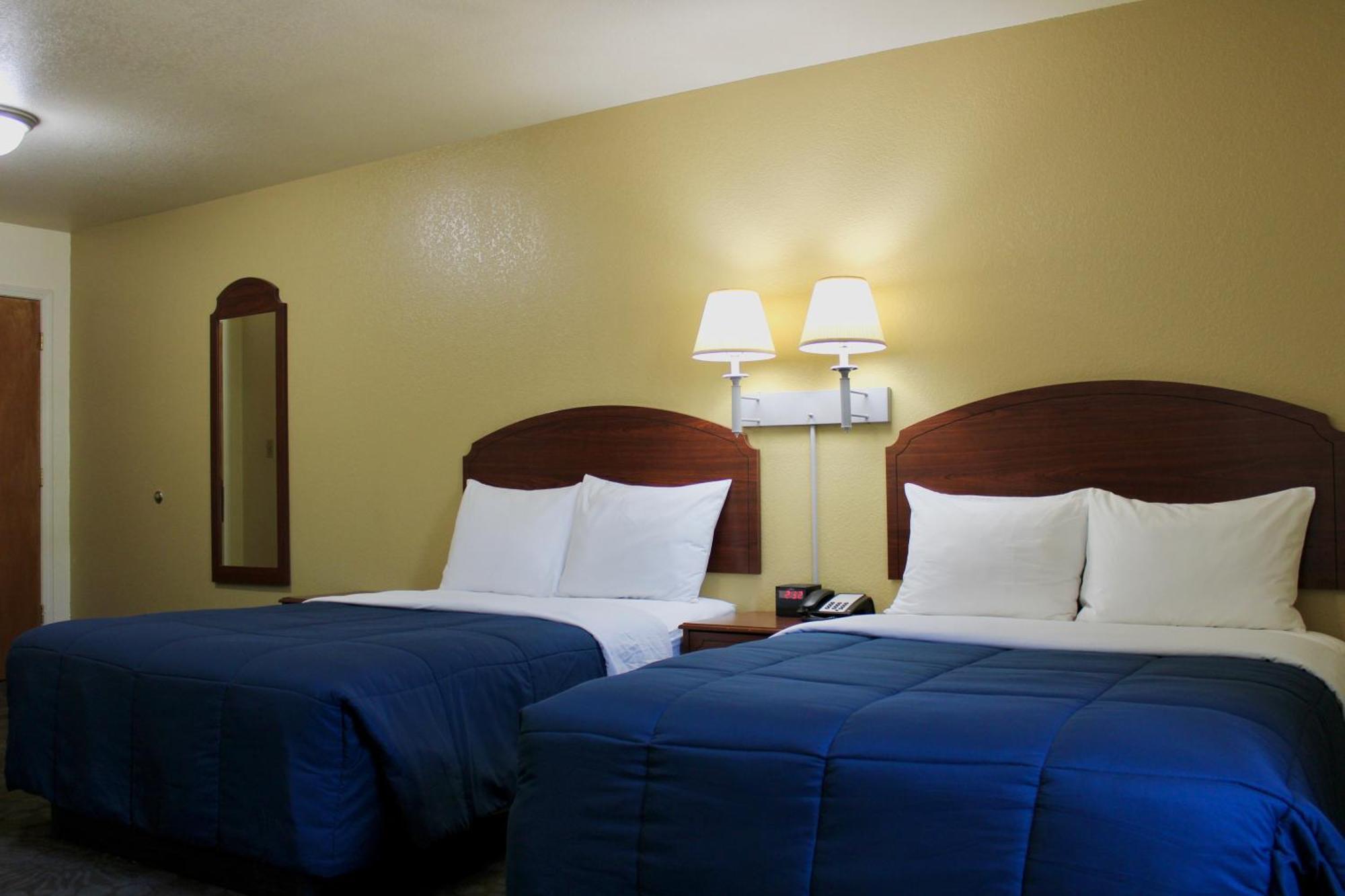 Candlelight Inn & Suites Hwy 69 Near マカリスター エクステリア 写真