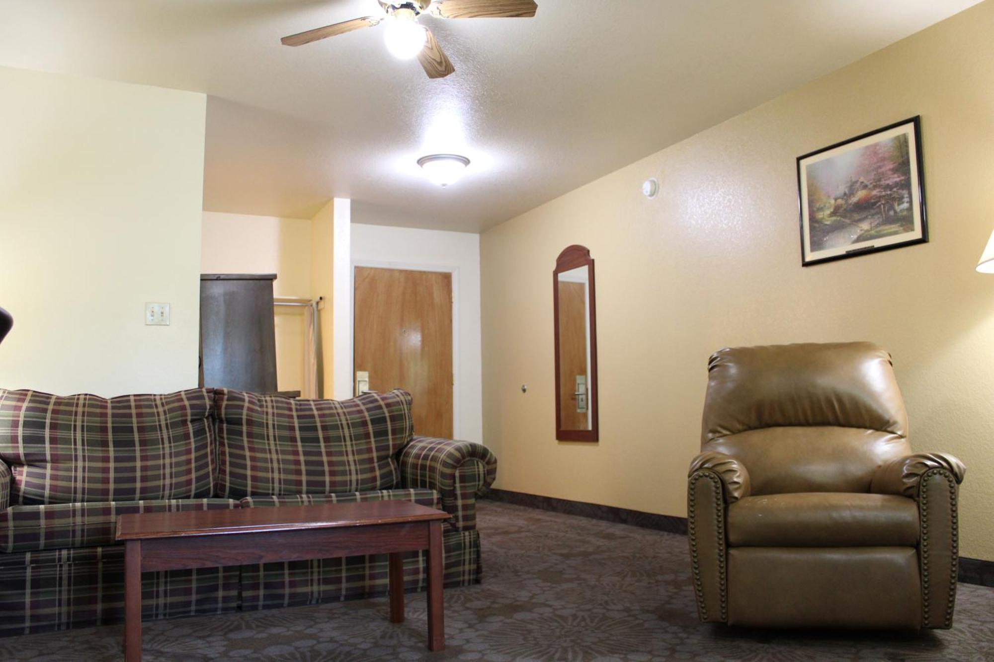 Candlelight Inn & Suites Hwy 69 Near マカリスター エクステリア 写真