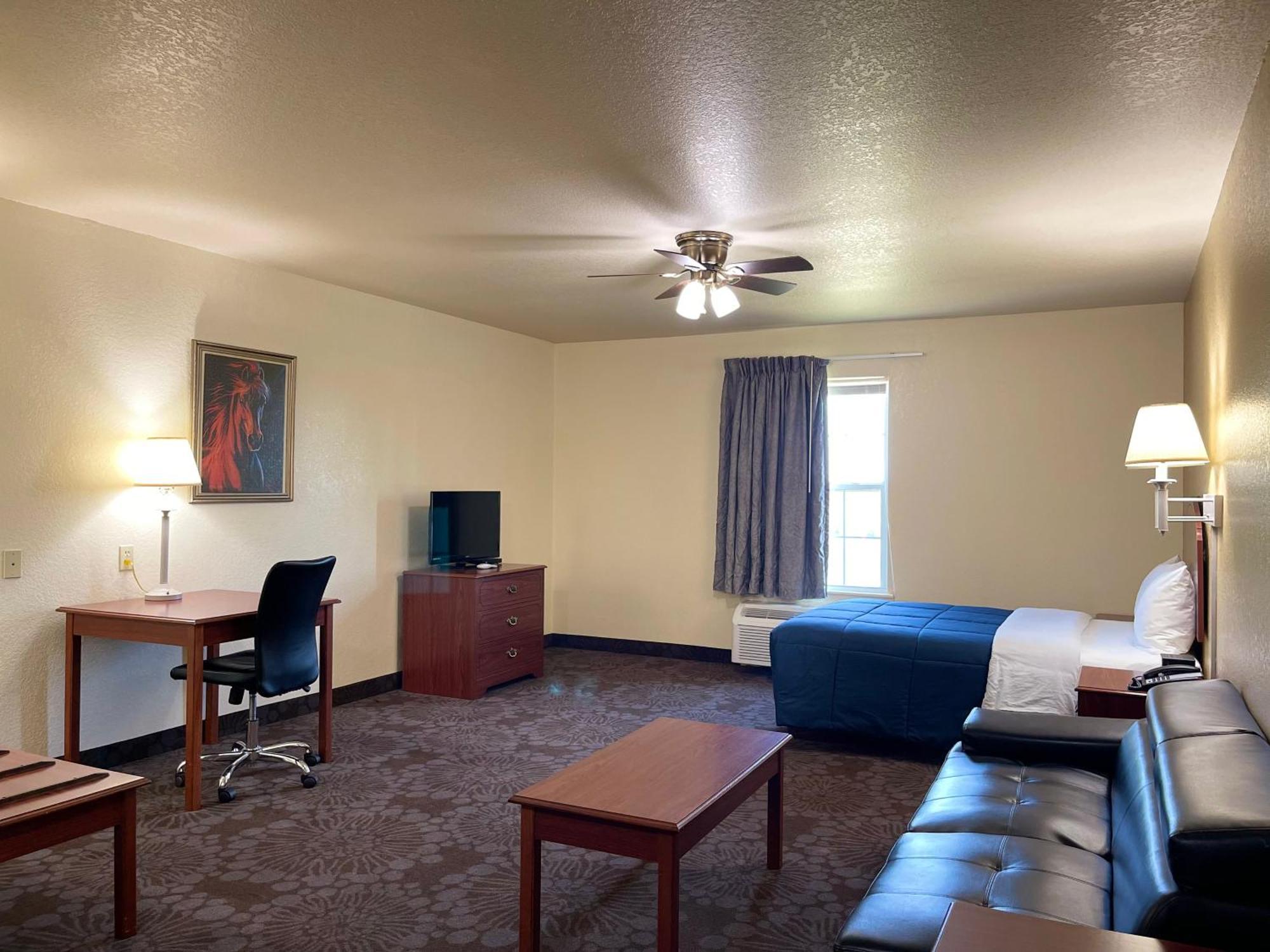Candlelight Inn & Suites Hwy 69 Near マカリスター エクステリア 写真